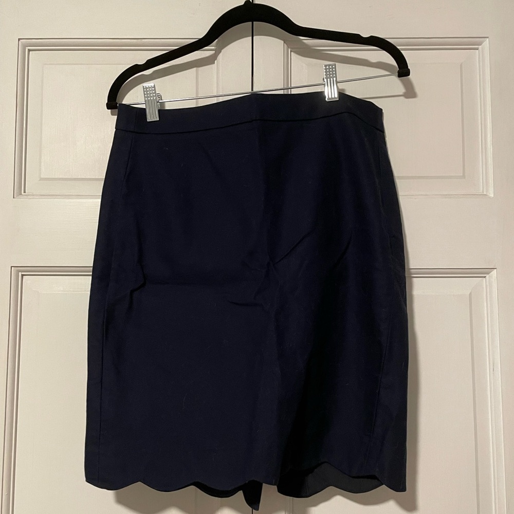J crew navy blue scallop pencil skirt